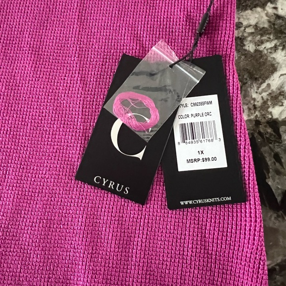 NWT- Cyrus Women's Pink Waffle Knit Sweater - Picture 2 of 4